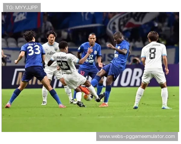 法甲强队破密集防守策略:边路突破与中路渗透的博弈